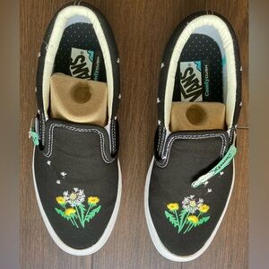 vans floral slip-on shoes - size 8 women’s
